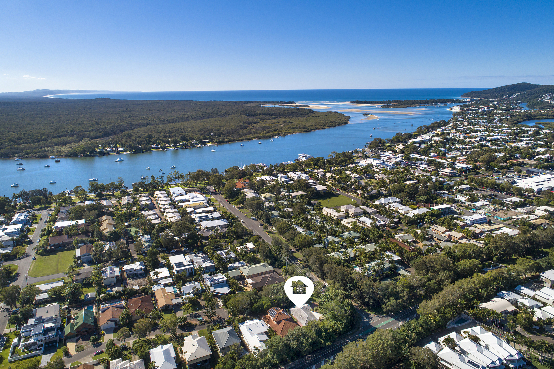 27 Robert Street Noosaville QLD 4566