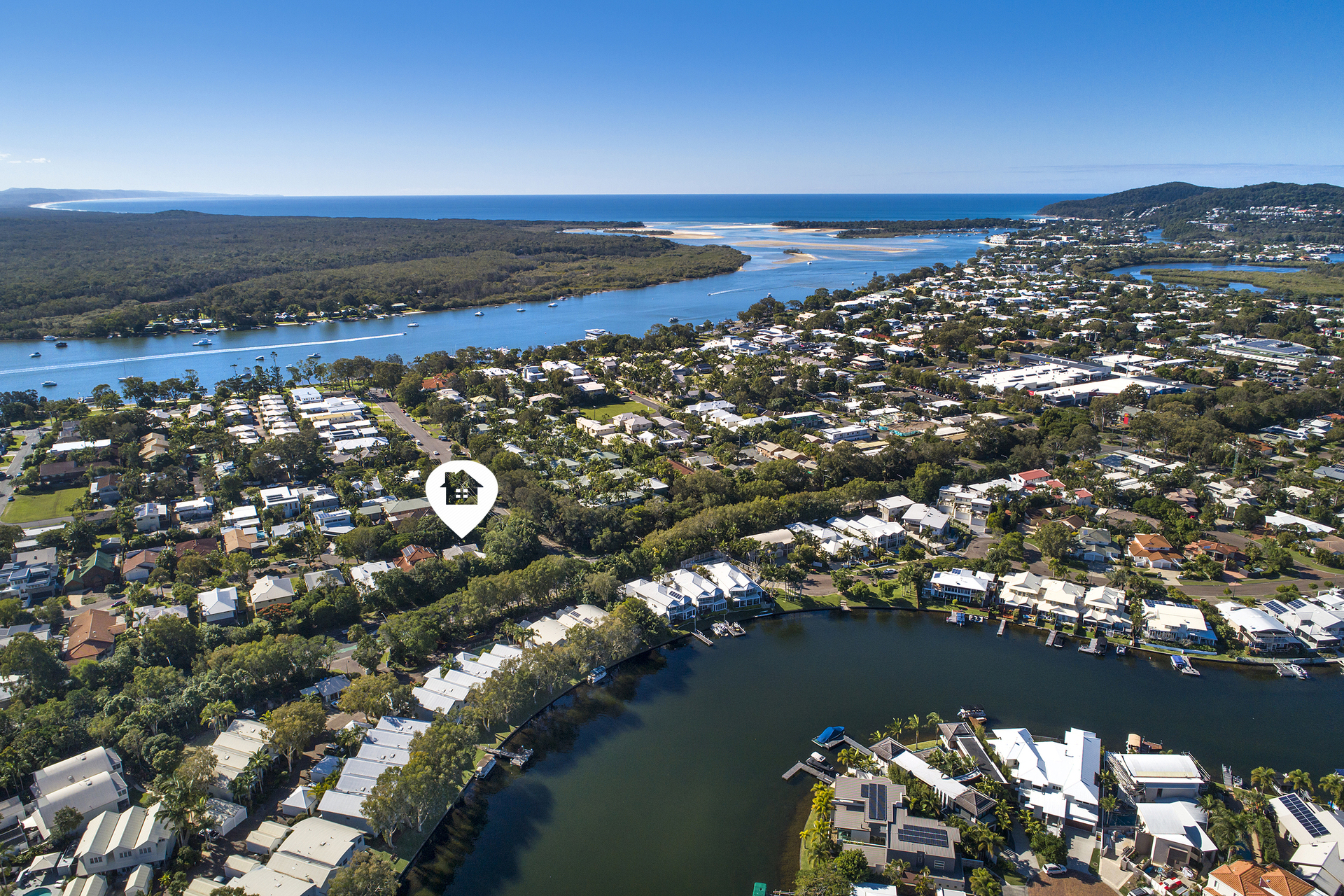 27 Robert Street Noosaville QLD 4566