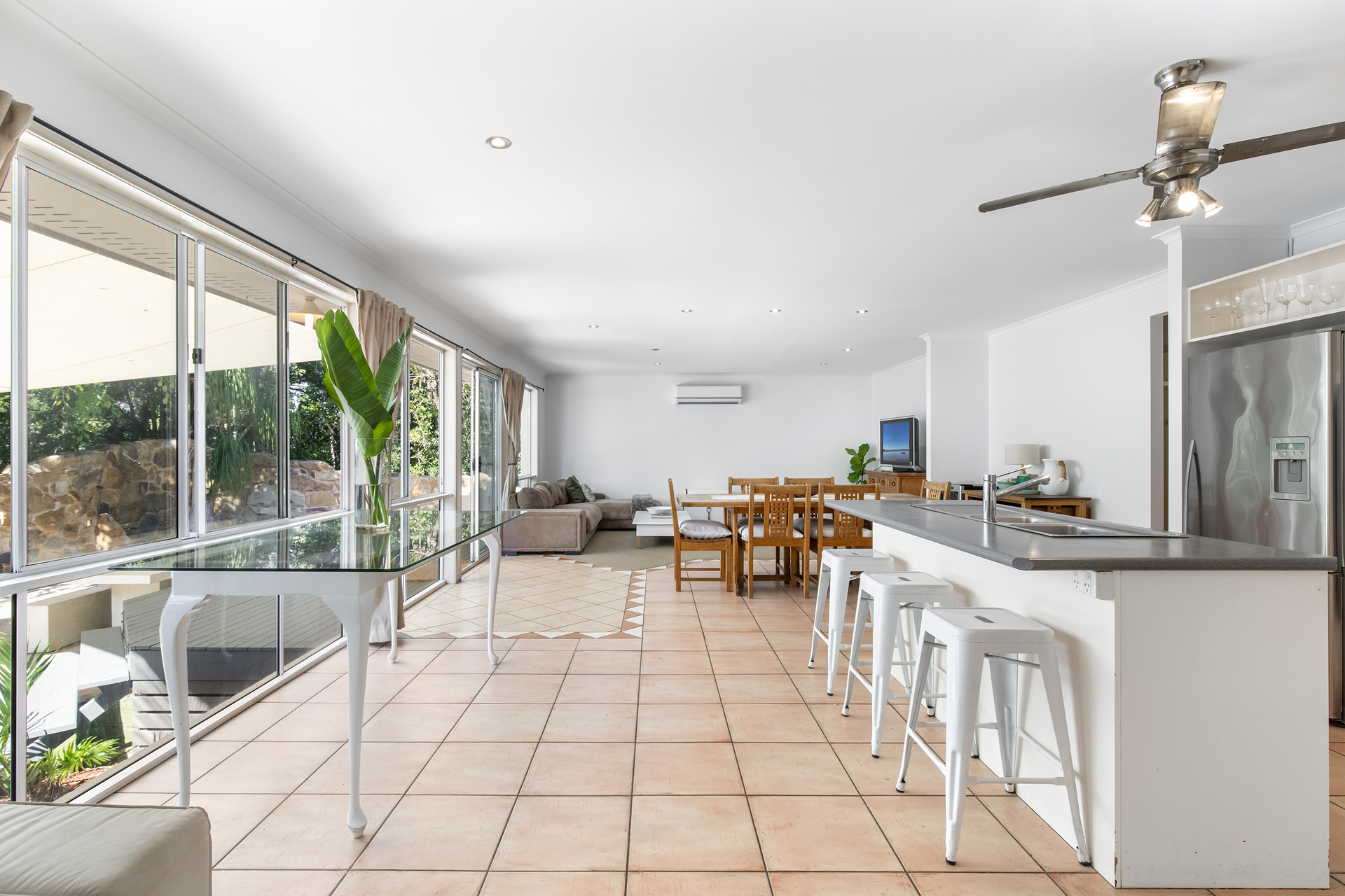 27 Robert Street Noosaville QLD 4566