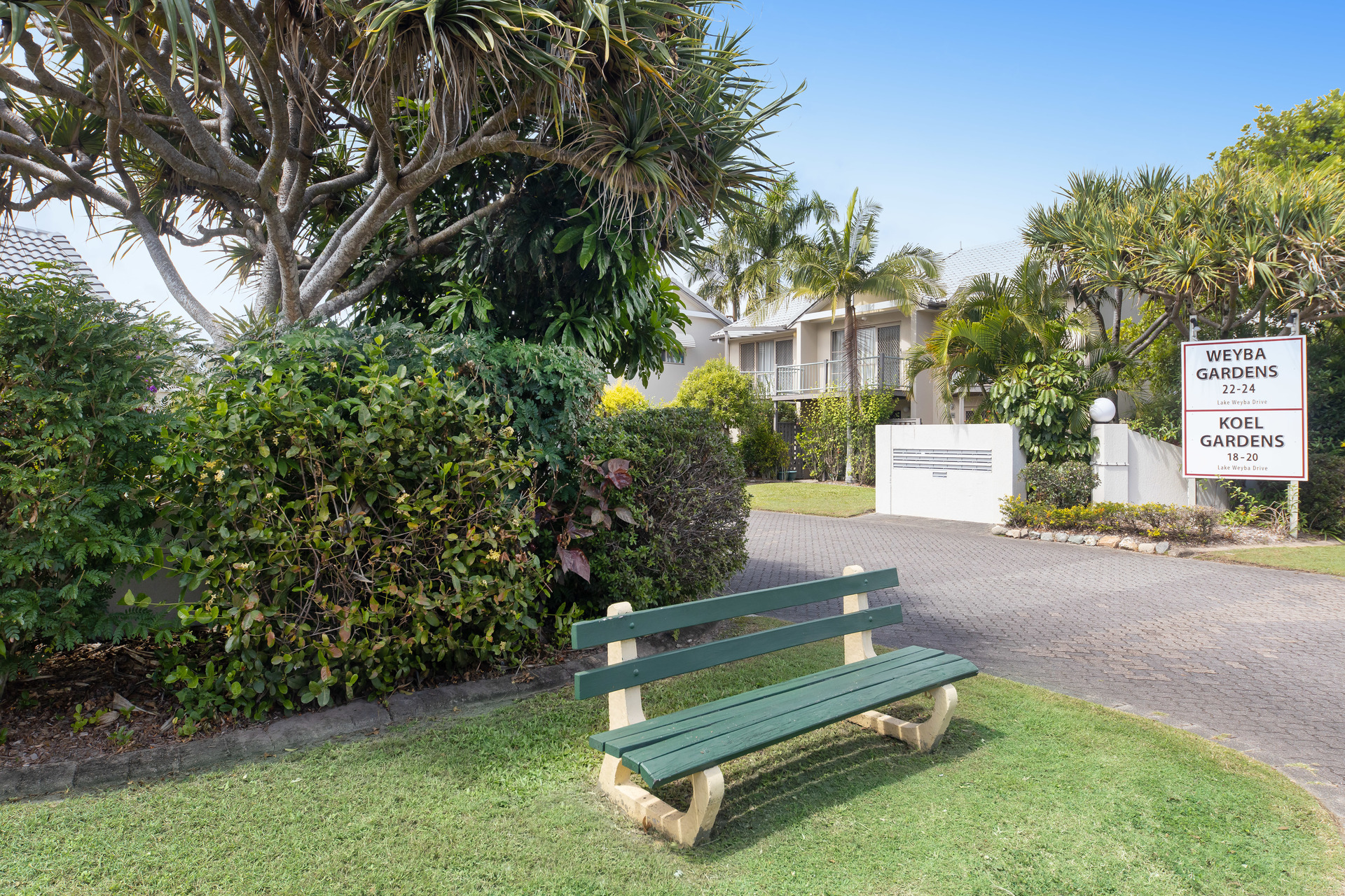 217/24 Lake Weyba Drive Noosaville QLD 4566