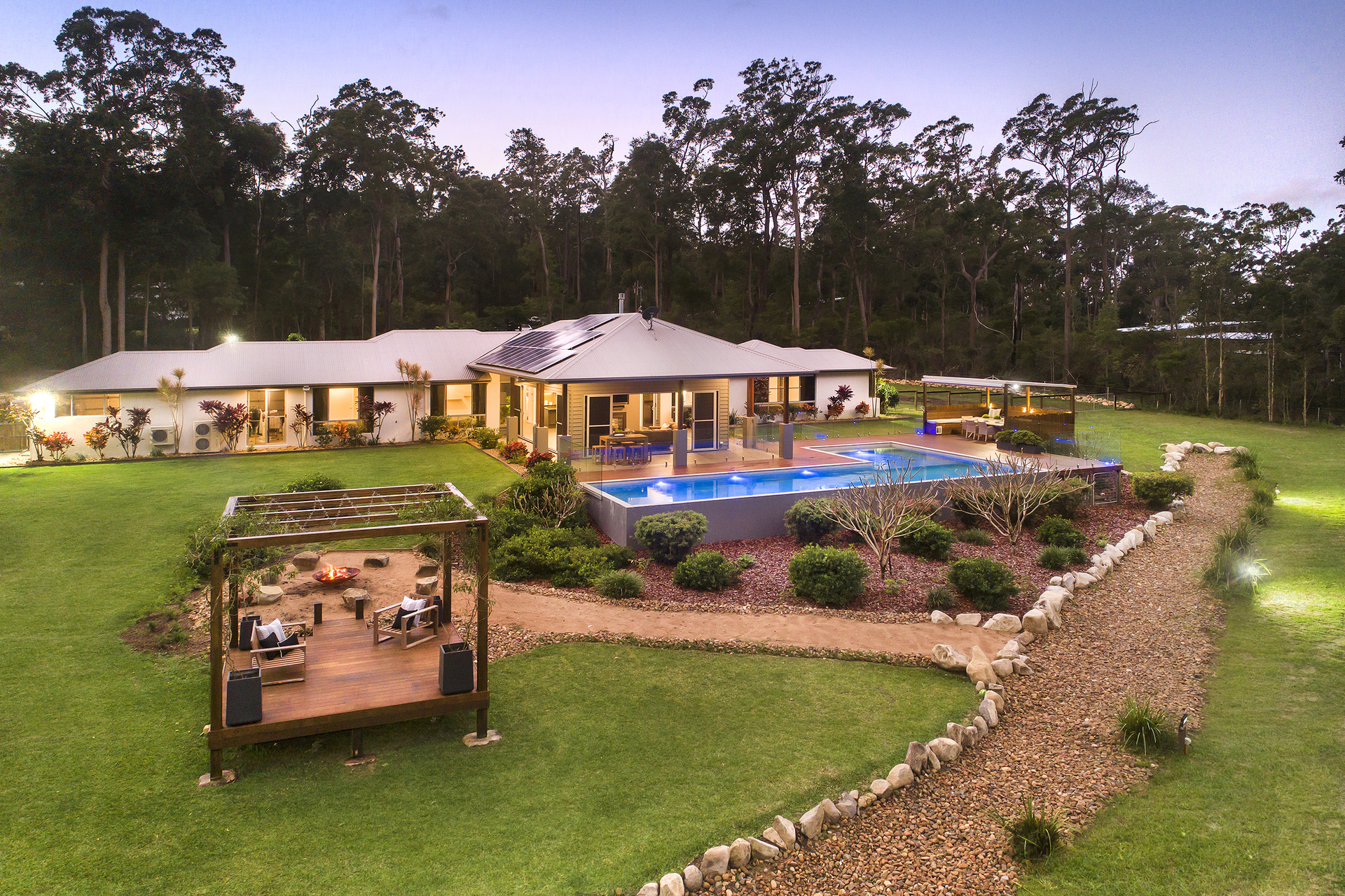 280 Mirbelia Place Doonan QLD 4562