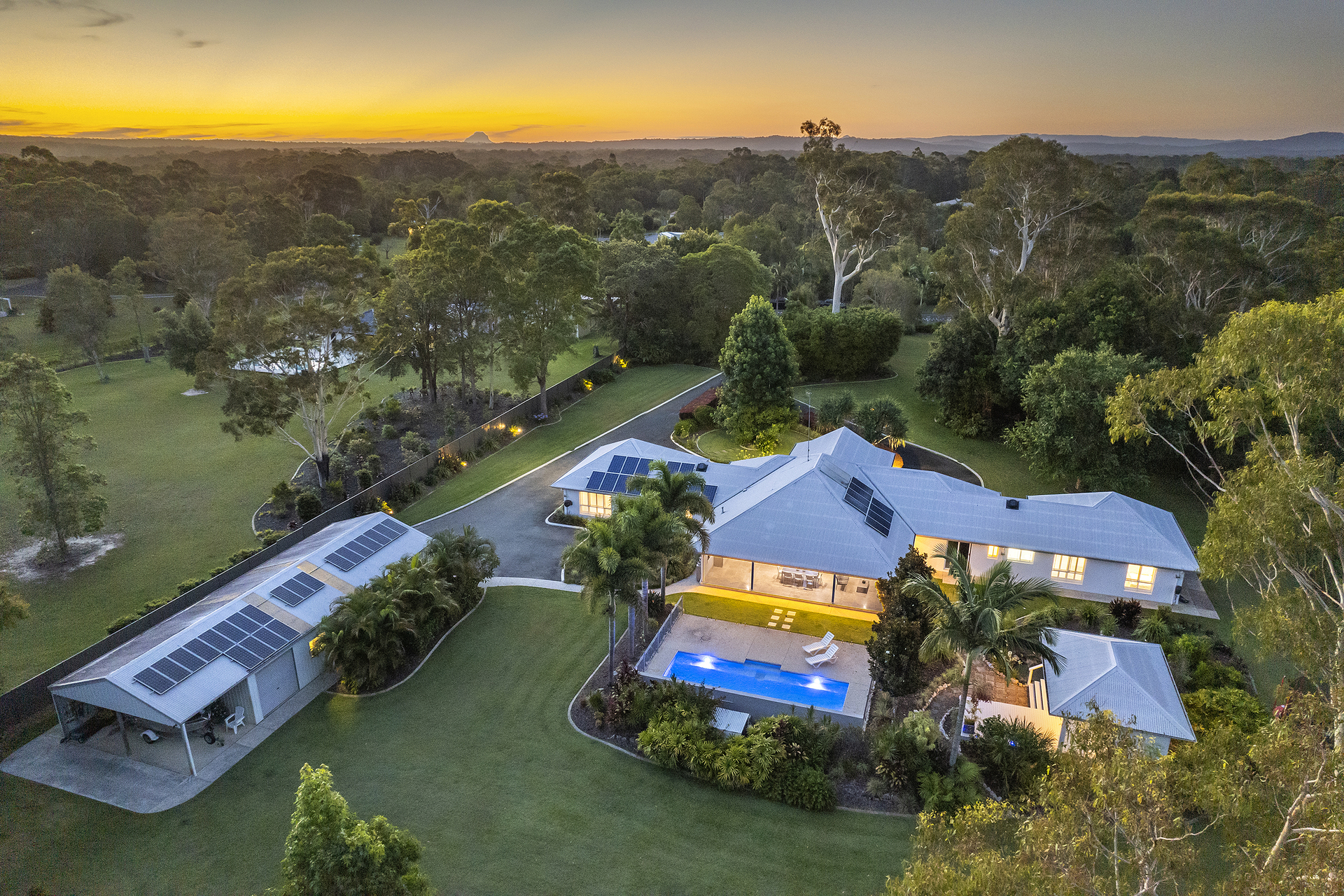50 Devonstone Drive Cooroibah QLD 4565